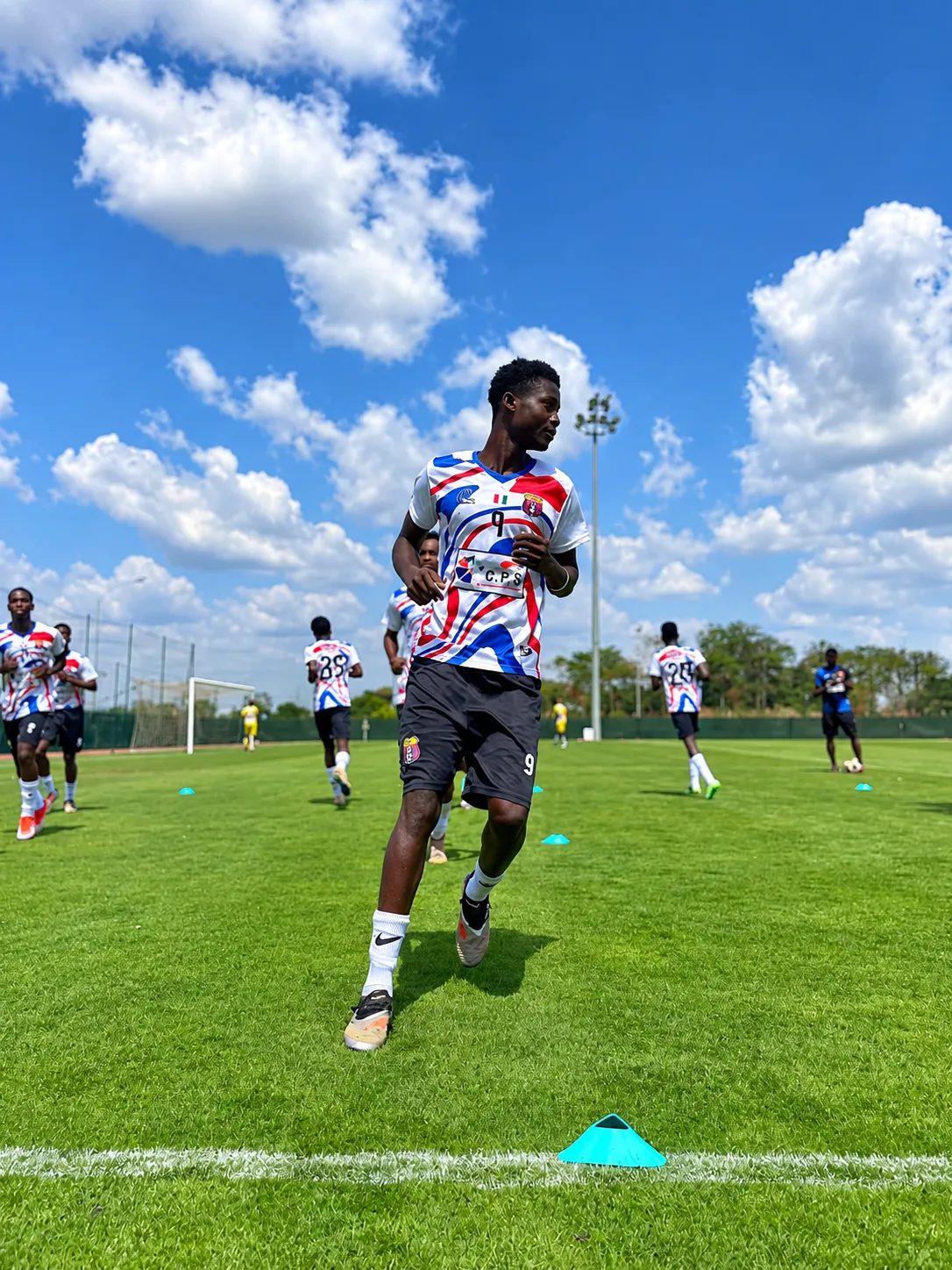 Joueur numéro 9 à l'échauffement